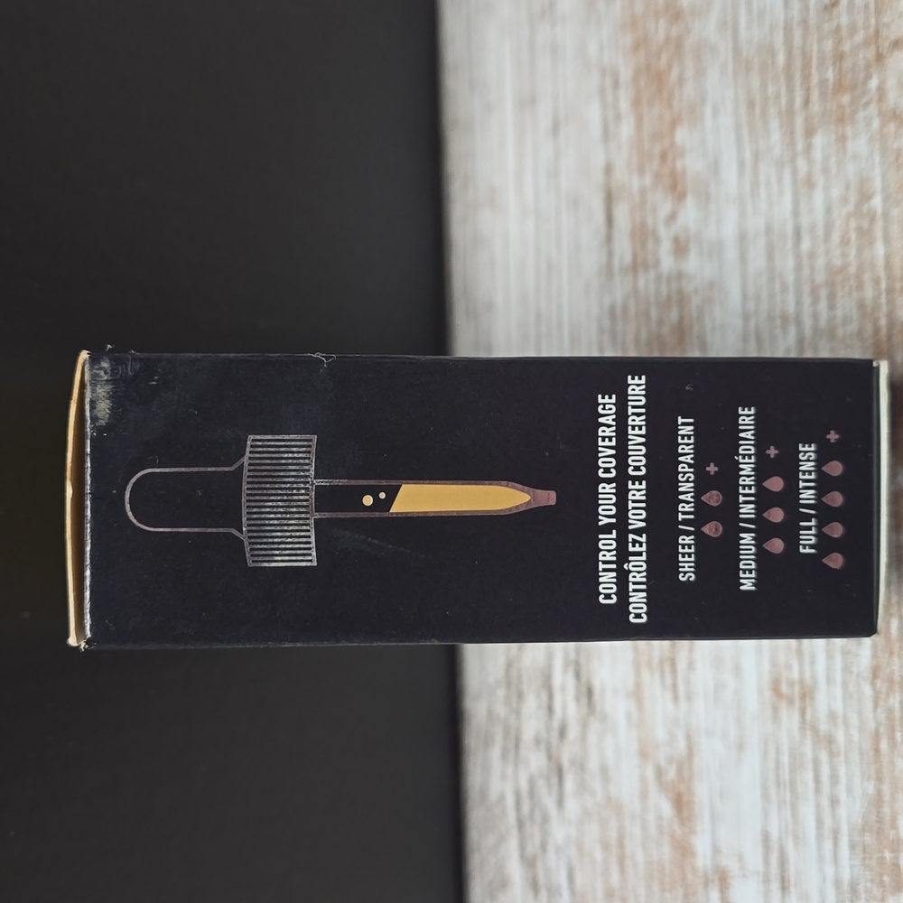 NYX Total Control Pro Foundation - Beige - Picture 4 of 7